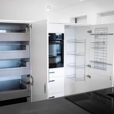 140m² / 3 Schlafzimmer 公寓 *