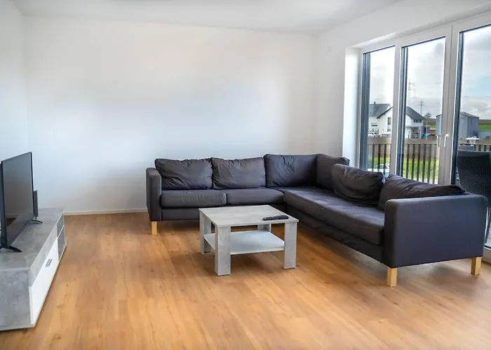 140m² / 3 Schlafzimmer Apartamento *